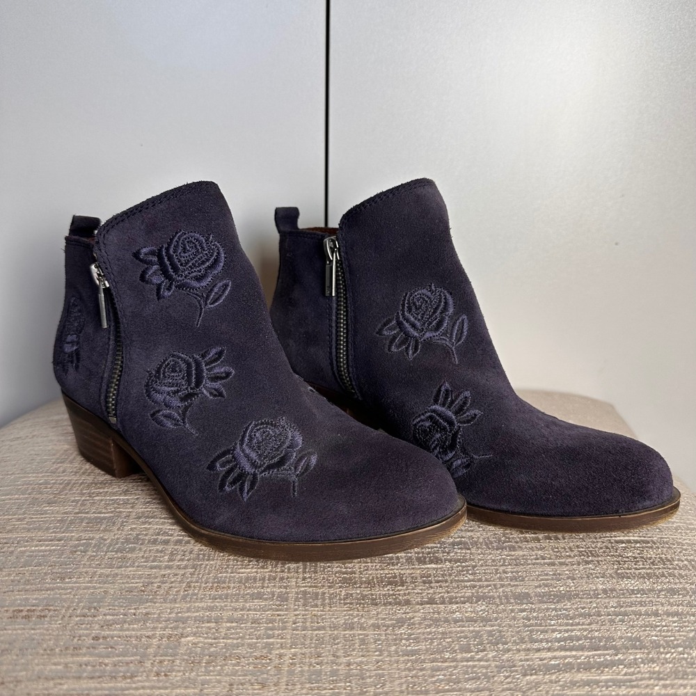 Lucky Brand Women's Suede Embroidered Rose‎ Ankle Booties Boots Size 6.5M
